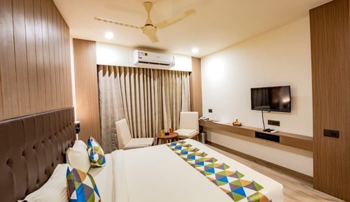 Luxury Double Room, City View