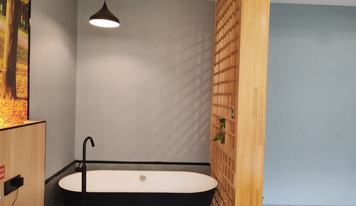 Riverside Queen Room