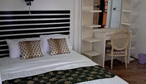 Deluxe Cottage, Garden View