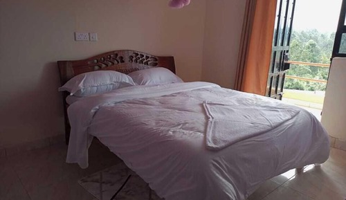 Standard Double Room, Garden View