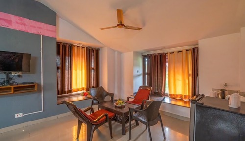 Family Room, Garden View