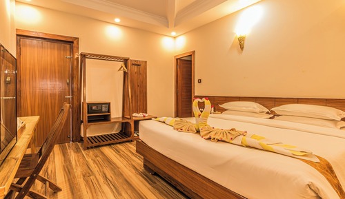 Deluxe Double Room, Garden View