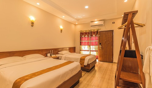 Royal Villa, Pool View