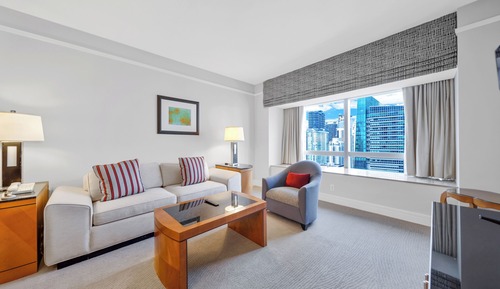 Superior Suite, Partial Ocean View