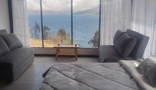 Classic Quadruple Room, Lake View