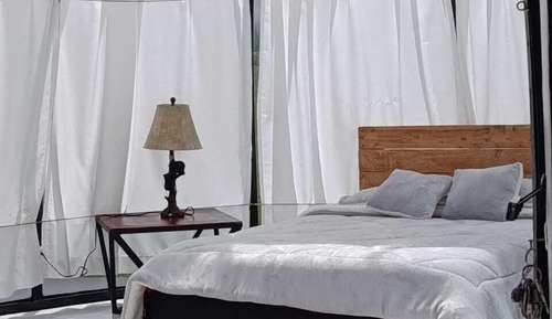 Classic Quadruple Room, Lake View