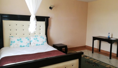 Deluxe Double Room, Garden View