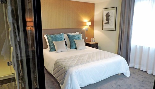 Triple Room, Courtyard View (LISA)