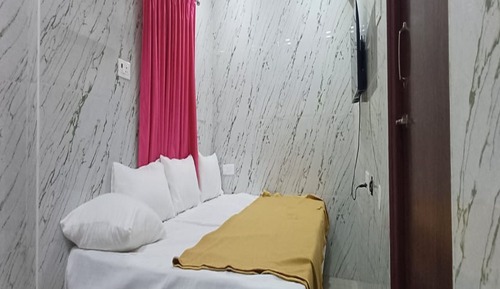 Quadruple Room, City View