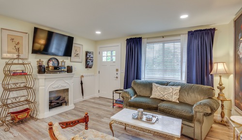 House (2 Bedrooms)