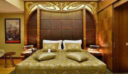 Royal Suite
