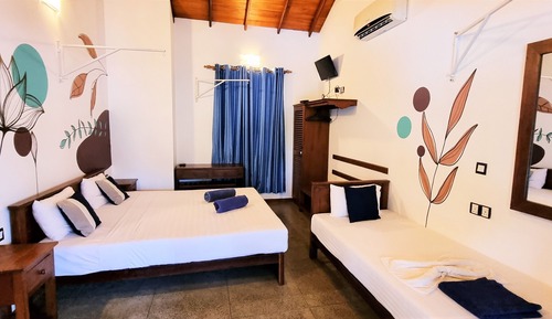 Standard Triple Room, Balcony, Pool View
