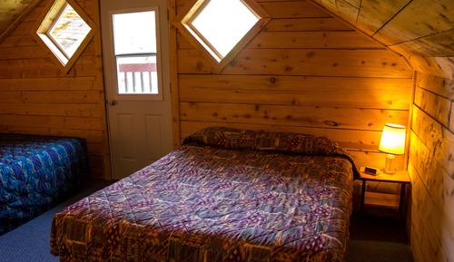 Family Cabin, Balcony, Mountainside (#3 Mama Bear)