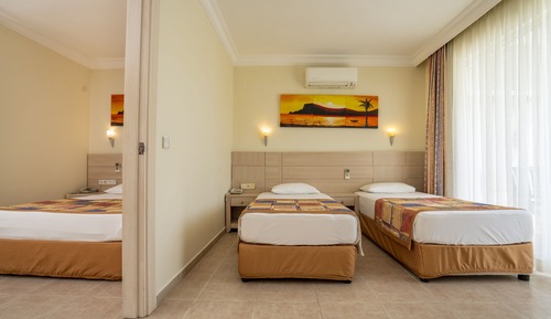 Family Room, 2 Bedrooms