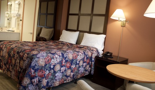 Premium Room, 1 Queen Bed, Non Smoking, Jetted Tub (in room)