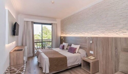 Double Room, Sea View (2 Adults + 1 Child)