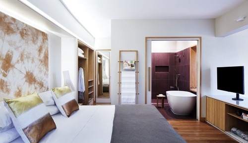Lagoon Edge Villa