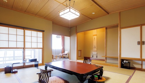 Japanese Room 12.5 + 6 Tatami Non-Smoking (East)