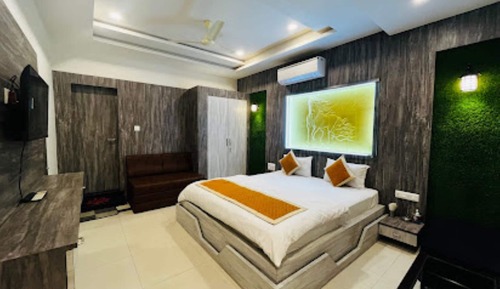 Luxury Double Room, City View