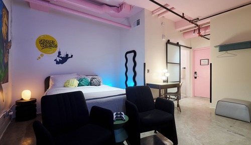 Gallery Suite, 1 Queen Bed, Non Smoking