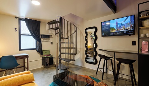 City Loft, 1 Queen Bed, Non Smoking