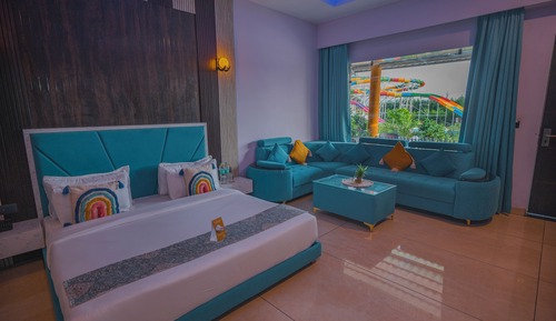 Premier Double Room, Pool View