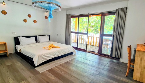 Basic Bungalow, Balcony, Sea View