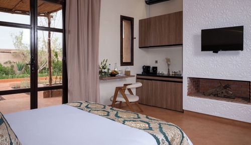 Suite, Garden View