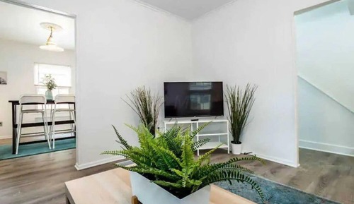 Exclusive House, Pets Allowed