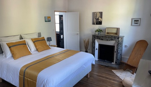 Deluxe Double Room, Courtyard View