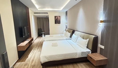 Luxury Suite