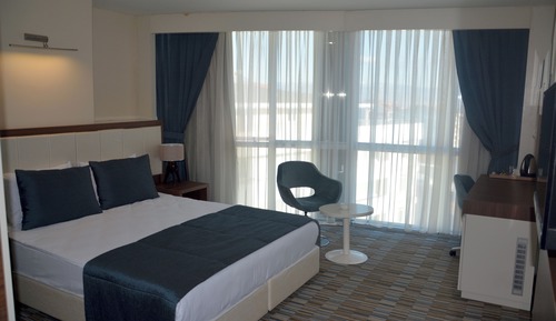 Classic Double Room, City View