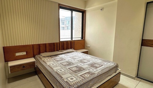Luxury Suite, Balcony, Park View