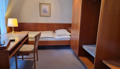 Single Room, City View