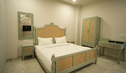 Superior Room, Garden View