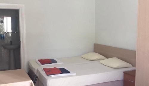 Room, Sea View