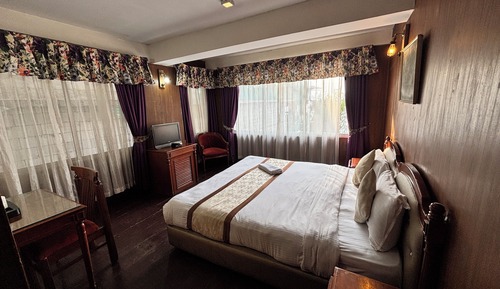Executive Room