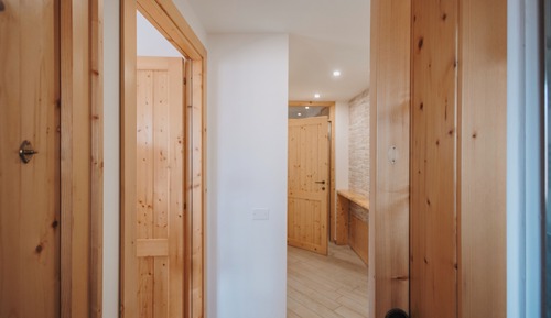 Family Room, Balcony, City View