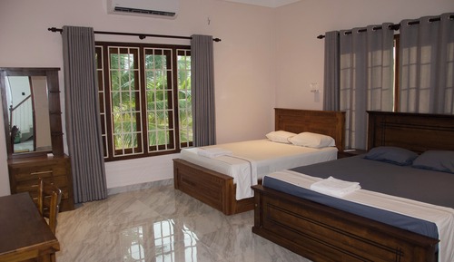 Family Room, Garden View