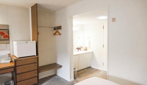 Gallery Double Room, 2 Queen Beds, Balcony, Mountain View
