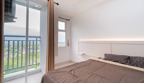 Studio, City View