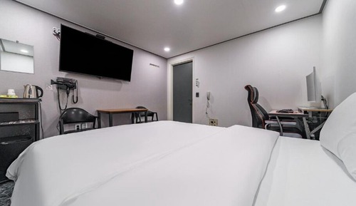Double Room, 1 Double Bed