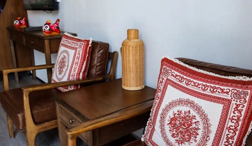 Featured Room - Lake-View, Courtyard-View (Ondol)