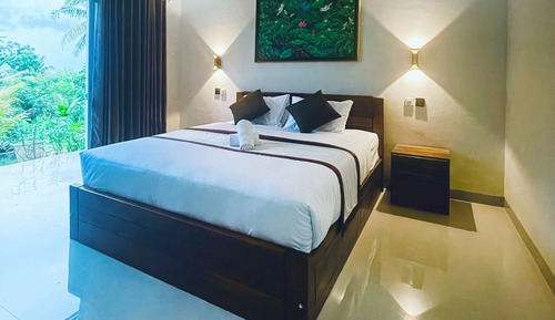 Basic Double Room, Garden View