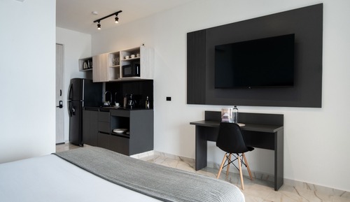 Apartment, 3 Bedrooms (C)