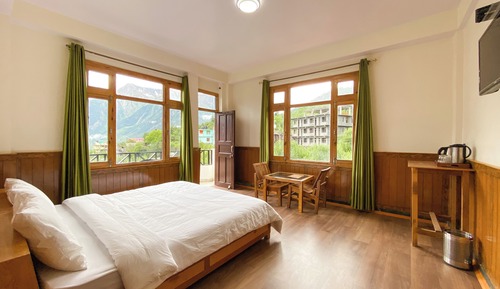 Deluxe Double Room, Balcony, Mountain View