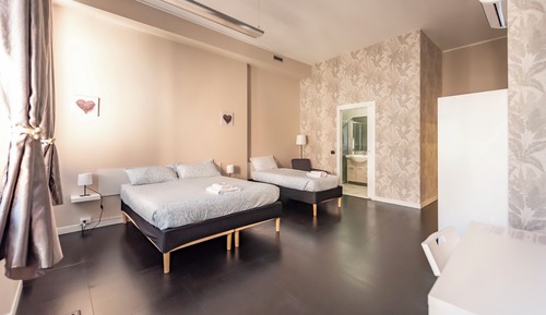 Comfort Triple Room, City View