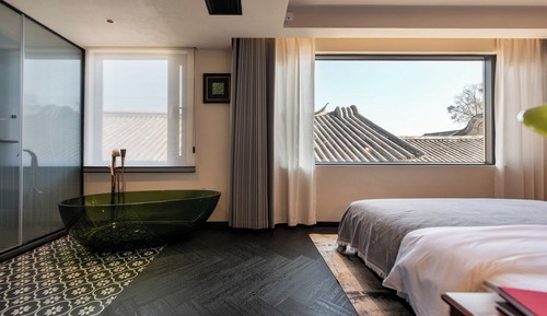 Luxury Suite, Park View