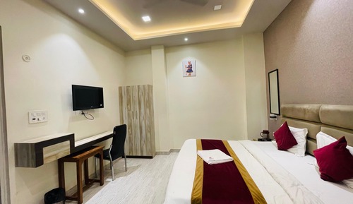 Deluxe Double Room, City View