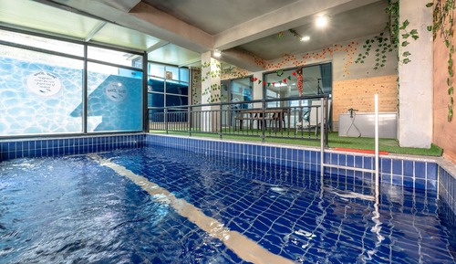 Basic Room, 1 Bedroom (A101 Pool Villa)